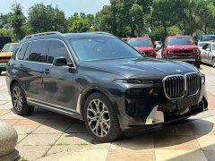 BMW X7 2023 xDrive40i Luxury Package - фото 3