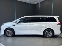 Lynk & Co Summer DM-i 1.5T 100km transcendent type - фото 4