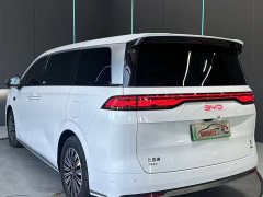 Lynk & Co Summer DM-i 1.5T 100km transcendent type - фото 8