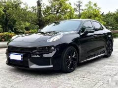 Lynk & Co 03 1.5TD DCT Plus - фото 1