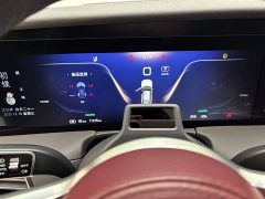 Hongqi E-HS9 660km flag collar version four seats - фото 12
