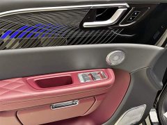 Hongqi E-HS9 660km flag collar version four seats - фото 13