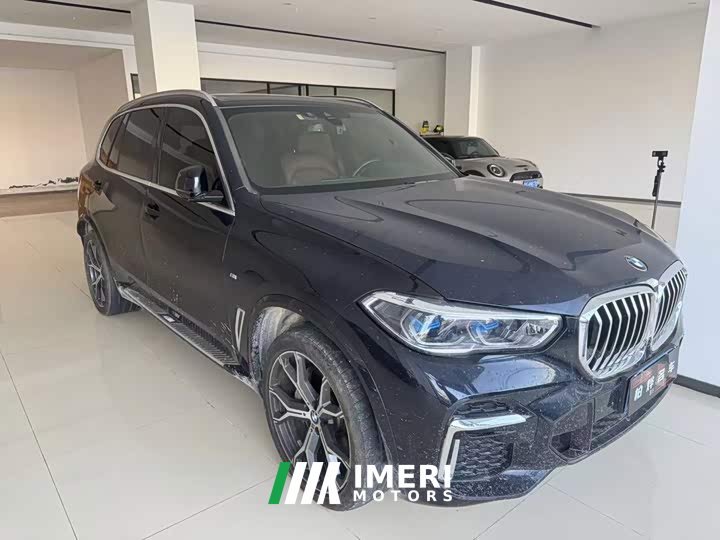 BMW X5 2022 facelift xDrive 40Li exclusive M sports package - автомобиль из Китая
