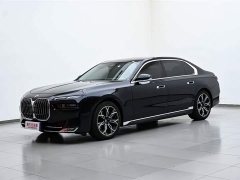 BMW 7 Series 735Li Luxury Line - фото 2