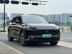 Lynk & Co eπ008 636Ultra pure electric version 5 seats - фото 3