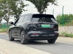 Lynk & Co eπ008 636Ultra pure electric version 5 seats - фото 5
