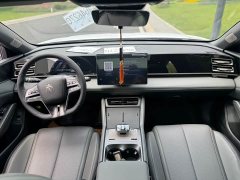 BYD Qin L DM-i 120KM Leading Edition - фото 13