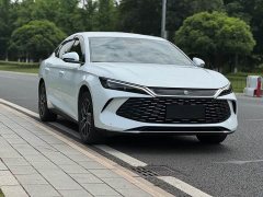 BYD Qin L DM-i 120KM Leading Edition - фото 3
