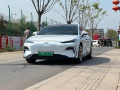 Geely Galaxy E8 665km rear starship long voyage version - фото 1