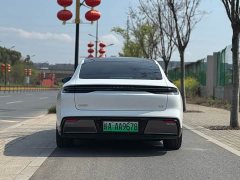 Geely Galaxy E8 665km rear starship long voyage version - фото 6
