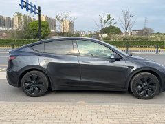 Tesla Model Y rear-wheel drive version - фото 7