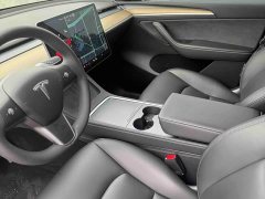 Tesla Model Y long-range all-wheel drive version 3D7 - фото 10