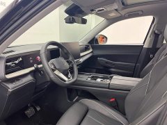 Lynk & Co Touron Pro 450TSI four-wheel drive vertical version - фото 9