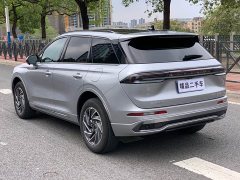 Lynk & Co Adventurer 1.5T two-wheel drive exclusive hybrid version - фото 6