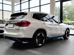 BMW iX3 facelift, new collar - фото 5