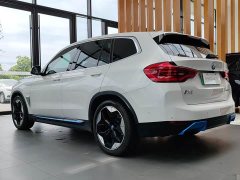 BMW iX3 facelift, new collar - фото 7