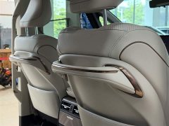 Lexus LM 2025 500h six-seater premium version - фото 13