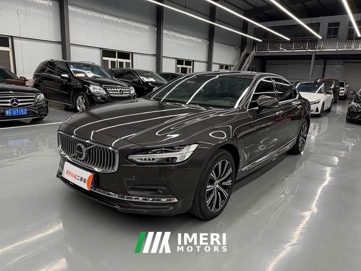 Volvo S90 B5 Zhiyuan Luxury Edition