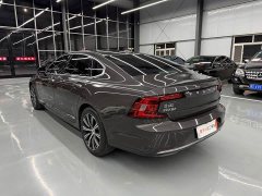 Volvo S90 B5 Zhiyuan Luxury Edition - фото 18