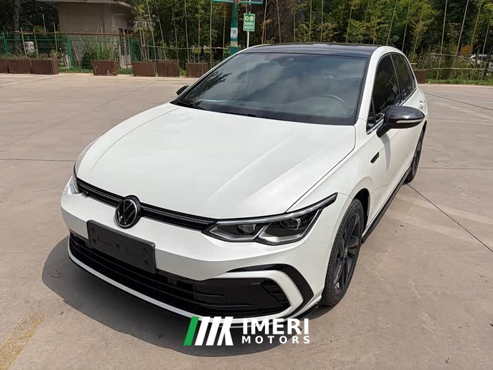 Volkswagen Golf 2021 280TSI DSG R-Line - автомобиль из Китая