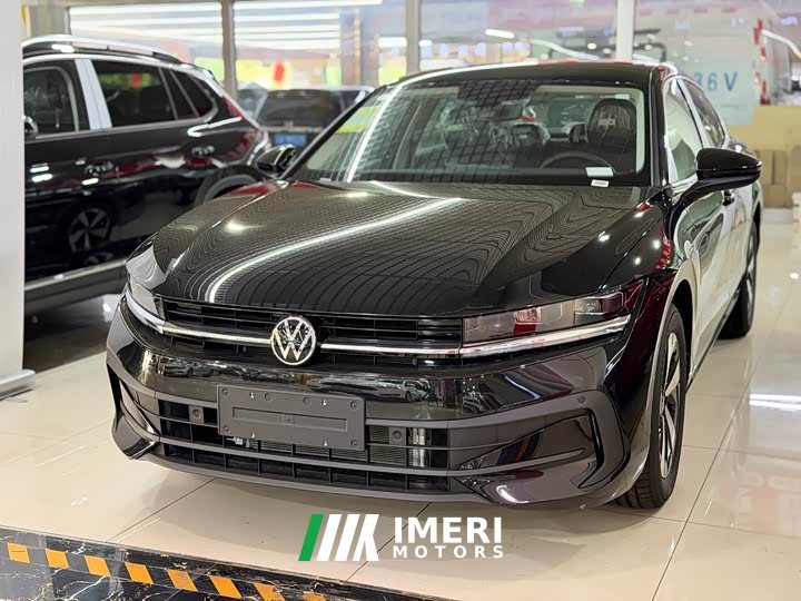 Volkswagen Magotan 300TSI Exclusive Edition - автомобиль из Китая