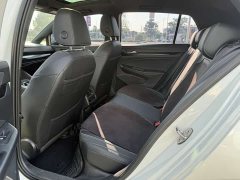 Volkswagen Golf 280TSI DSG R-Line - фото 12