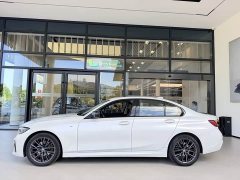 BMW 3 Series facelift 325i M Sports Night Package - фото 2