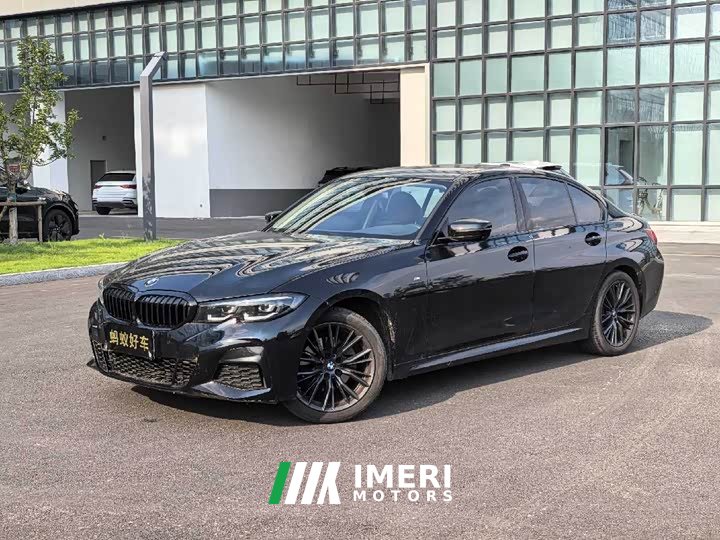 BMW 3 Series facelift 325i M Sports Night Package - автомобиль из Китая