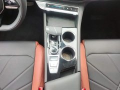 Lynk & Co EADO 2023 Enjoy Edition PLUS Blue Whale NE 1.4T GDI DCT Premium Edition - фото 16