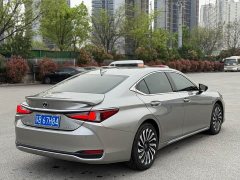 Lexus ES 2022 300h Silver Lining Edition - фото 11
