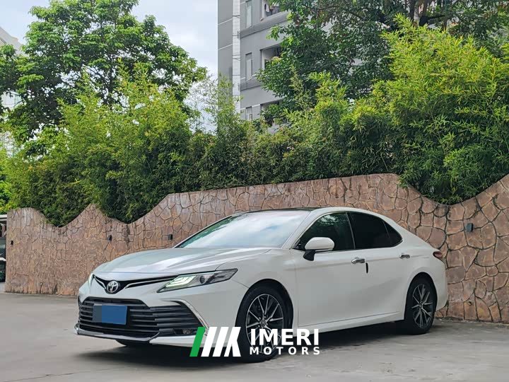 Toyota Camry 2.5G Deluxe Edition - автомобиль из Китая