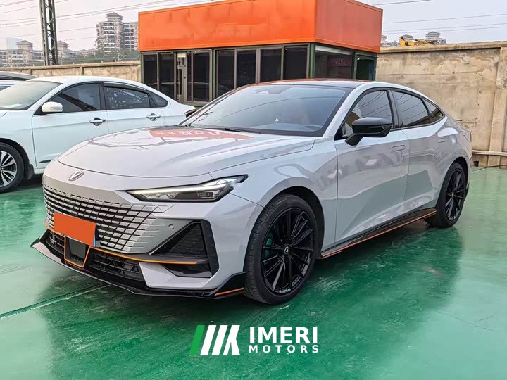Changan UNI-V 1.5T sports version - автомобиль из Китая