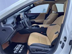 Lexus ES 2022 200 Excellence Edition - фото 18