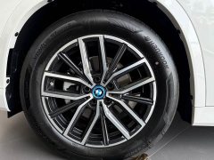 BMW iX1 eDrive25L M Sports Package - фото 10