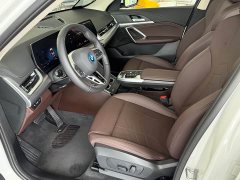 BMW iX1 eDrive25L M Sports Package - фото 8