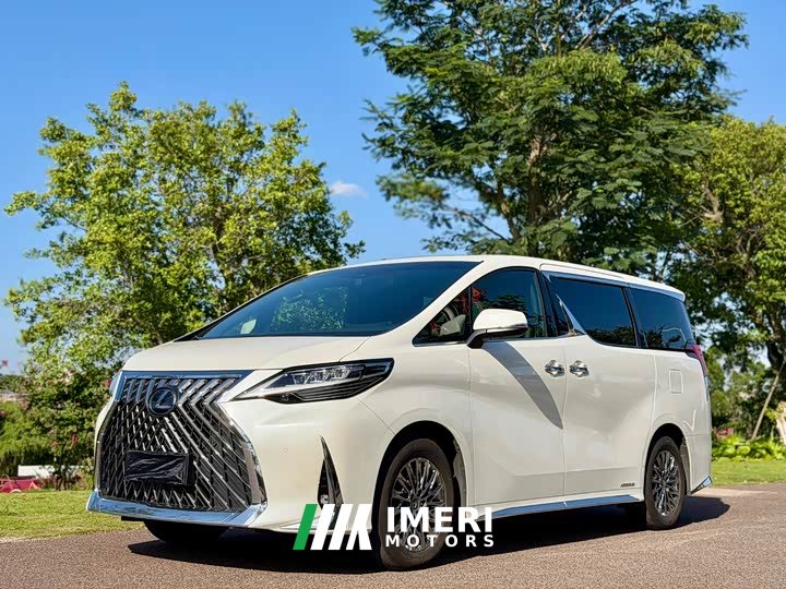Lexus LM 2020 300h four-seat Royal Edition