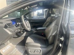 Toyota Camry Dual Engine 2.0HS Sports Edition - фото 11