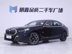 BMW 5 Series 530Li Exclusive M Sports Package - фото 2