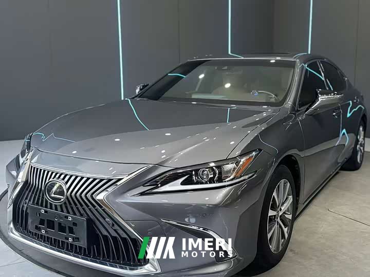 Lexus ES 2020 200 Excellence Edition - автомобиль из Китая