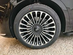 AITO Wenjie M9 2025 extended range Ultra version 52kWh 6-seater version (192-line lidar) - фото 6