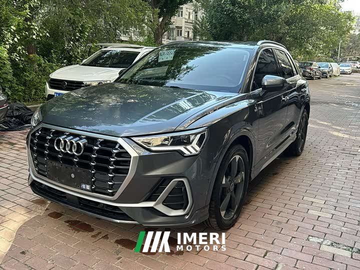 Audi Q3 35 TFSI Fashionable and Dynamic (1.4T) - автомобиль из Китая