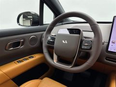 Li Auto Ideal i6 2025 two-wheel drive standard version - фото 9