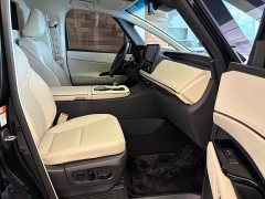 Lexus LM 2025 500h Four-Seater Imperial Edition - фото 18