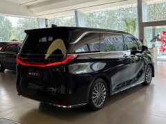 Lexus LM 2025 500h Four-Seater Imperial Edition - фото 5
