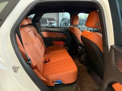 Bentley Bentayga plug-in hybrid 3.0T PHEV - фото 12