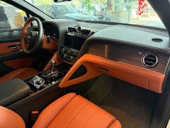 Bentley Bentayga plug-in hybrid 3.0T PHEV - фото 14