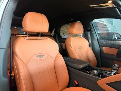 Bentley Bentayga plug-in hybrid 3.0T PHEV - фото 15
