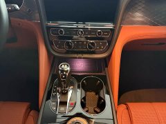 Bentley Bentayga plug-in hybrid 3.0T PHEV - фото 17