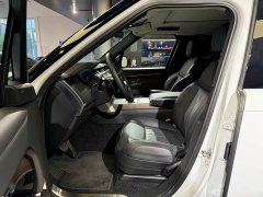 Land Rover Range Rover 2024 3.0 L6 400PS Extended Edition - фото 9