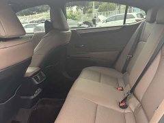 Lexus ES 200 Premium Edition - фото 14